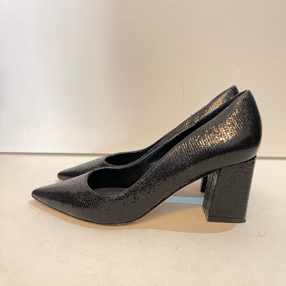 Marc Fisher Zala Black Snake Leather Pump 7M